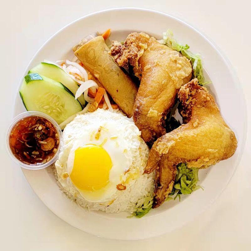 #12 Fried Chicken Wings & Rice